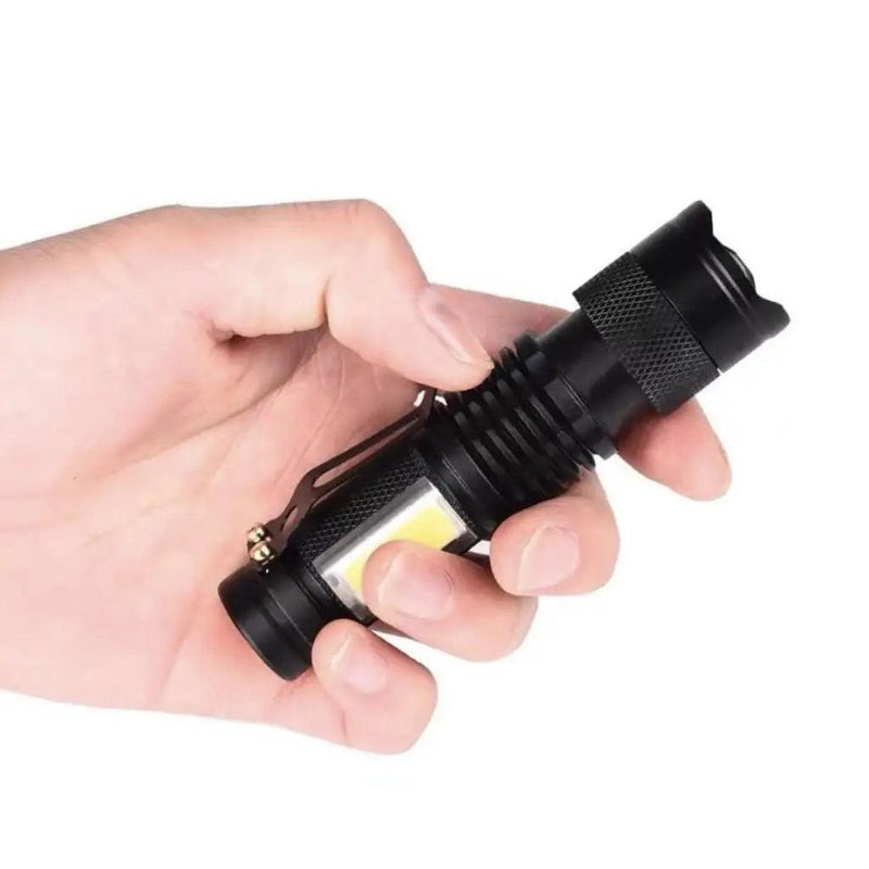 Mini Lanterna Brilhante de LED Multiuso para Táticas de Campo - desconto mania